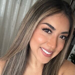 Meet your Posher, Araceli